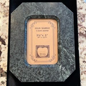 Brand new Louis Bravo Medium Marble Picture Frame